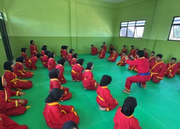 Alhamdulillah, Latihan Tapak Suci ESMUJO Kini Semakin Optimal dengan Matras Baru